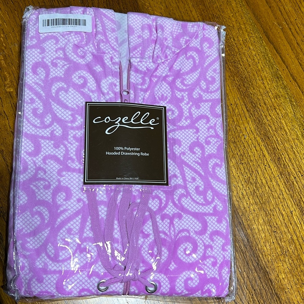 New Robe NWT